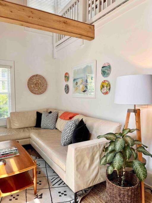 Liz Lane Cottage- Entire Guesthouse Charleston Eksteriør bilde