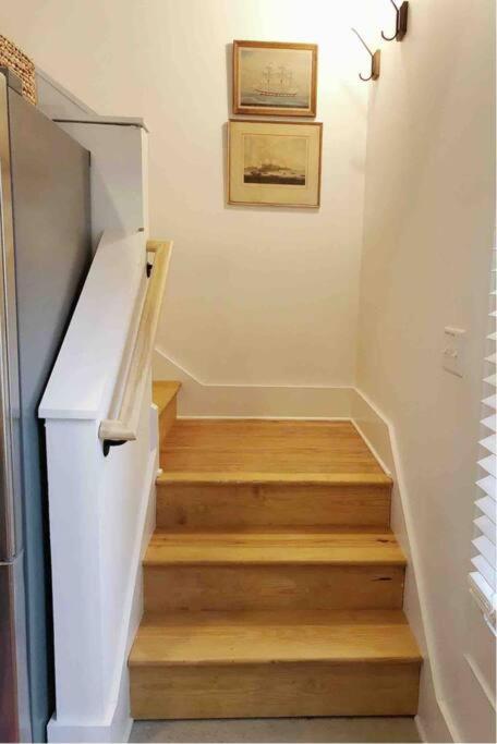 Liz Lane Cottage- Entire Guesthouse Charleston Eksteriør bilde